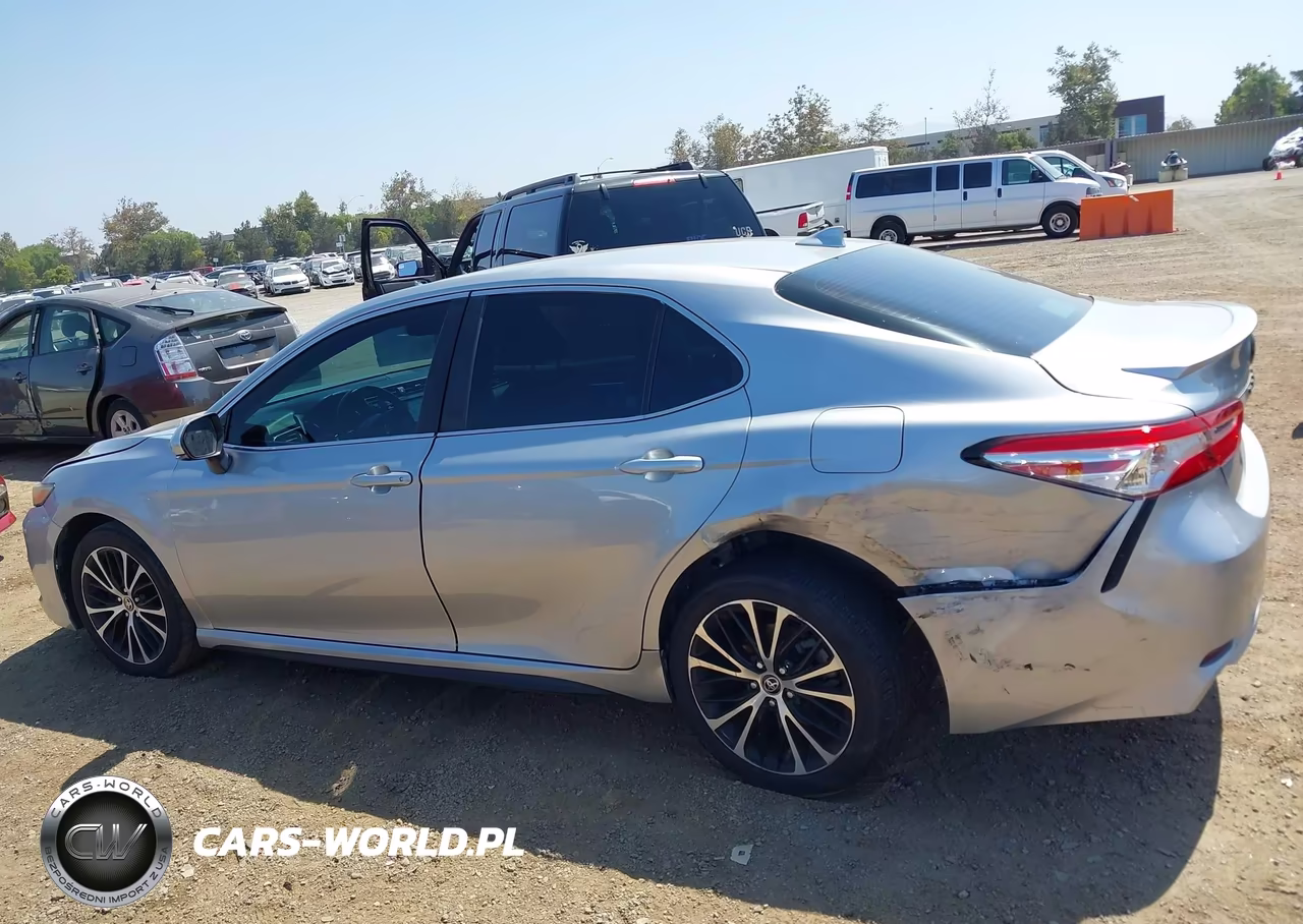 2020 Toyota Camry Se VIN:4T1M11AK6LU901631 - 14
