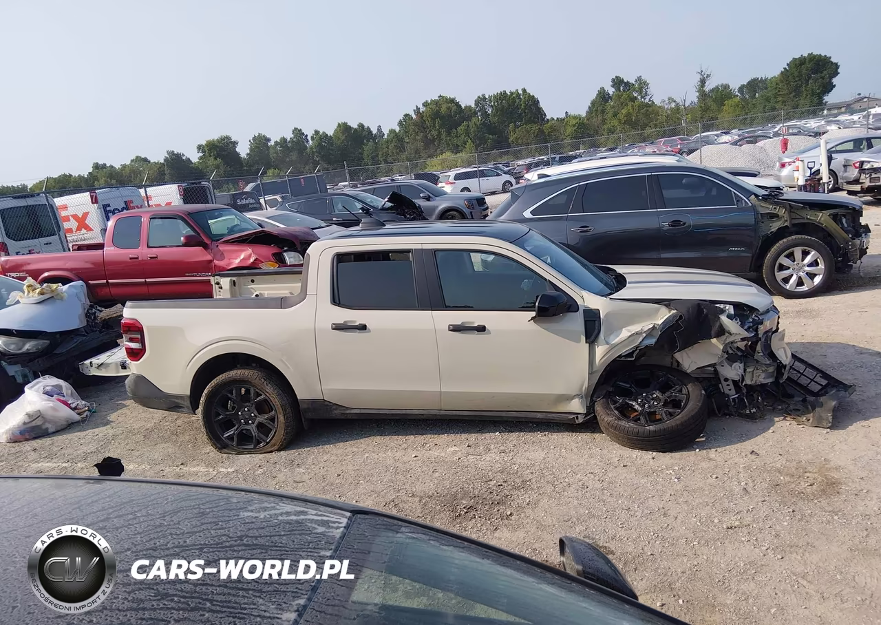 2025 Ford Maverick Xlt VIN:3FTTW8JA1SRA43458 - 14