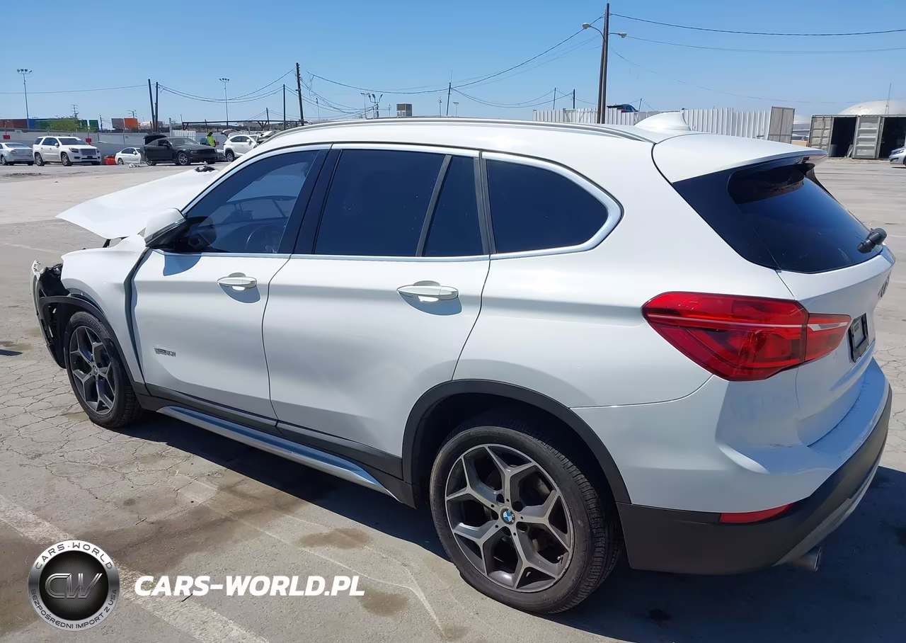 2018 BMW X1 Sdrive28I VIN:WBXHU7C3XJ5H42874 - 14