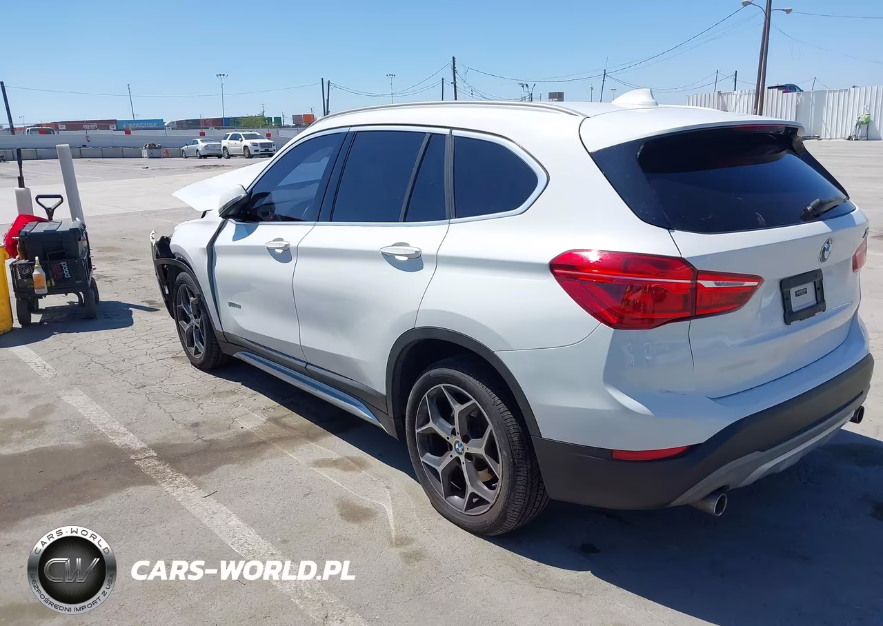 2018 BMW X1 Sdrive28I VIN:WBXHU7C3XJ5H42874 - 3