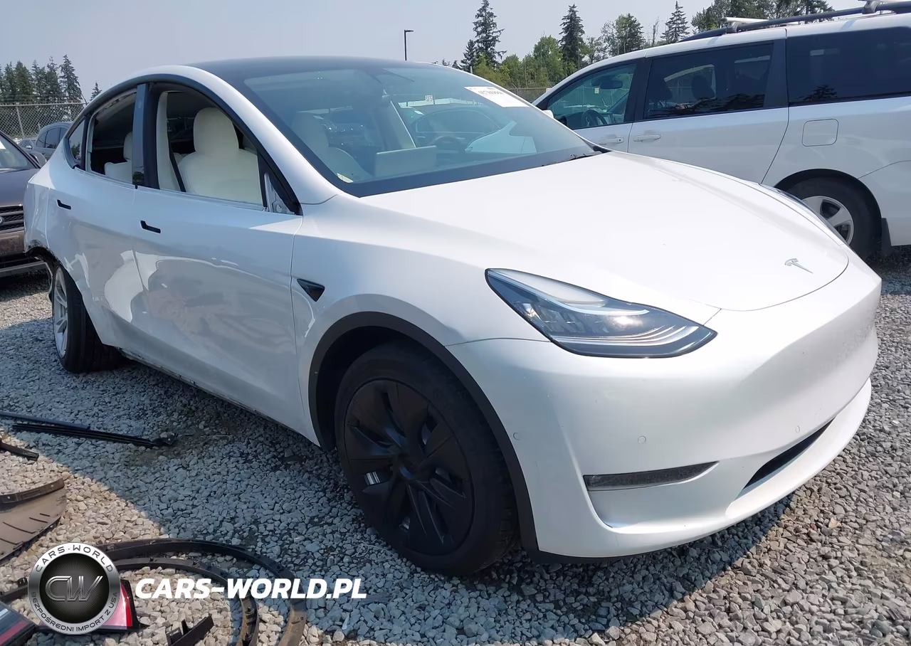 2022 Tesla Model Y Long Range Dual Motor All-Wheel Drive – zdjęcie 1 z 21