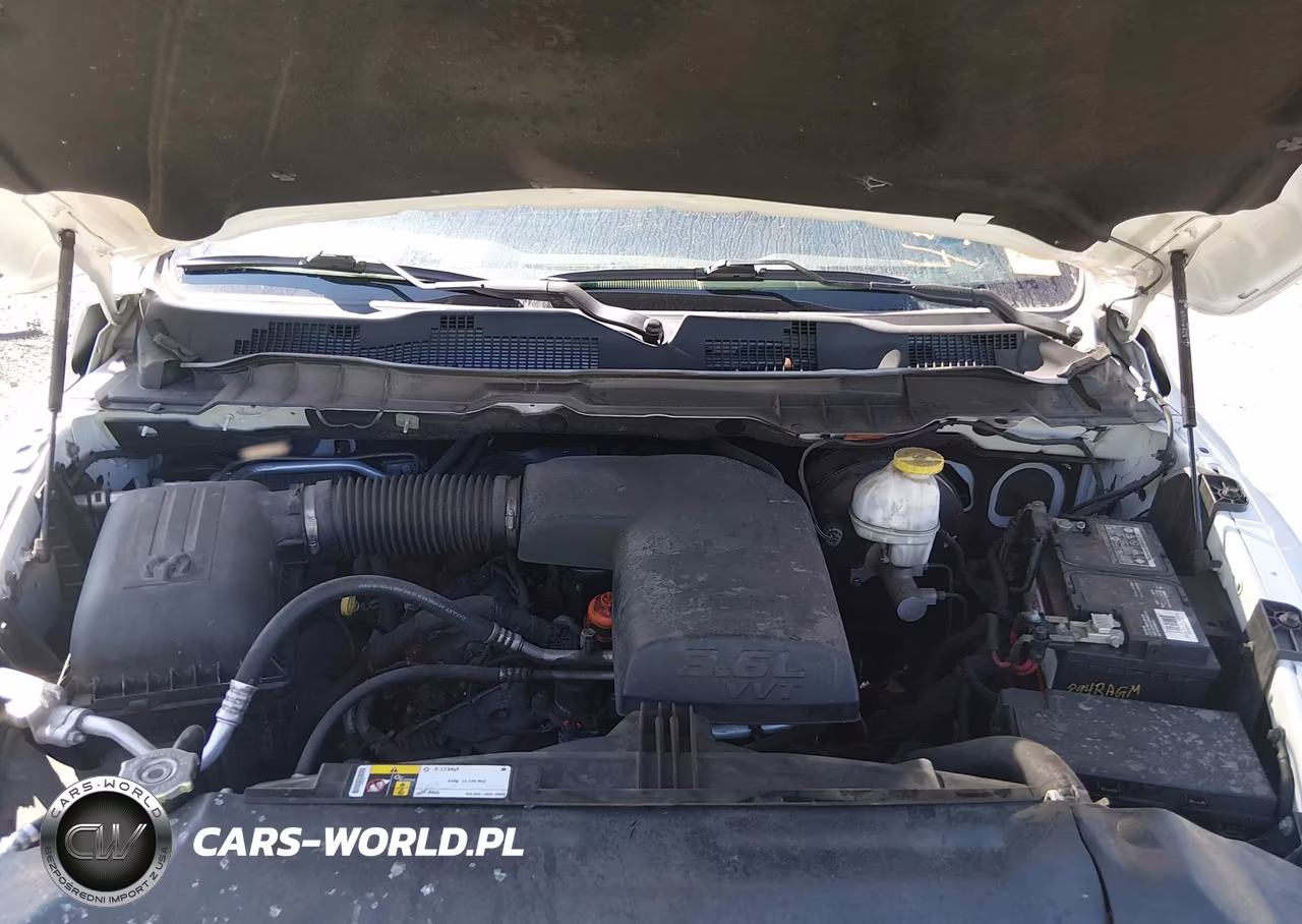 2019 Ram 1500 Classic VIN:1C6RR7FGXKS635588 - 10