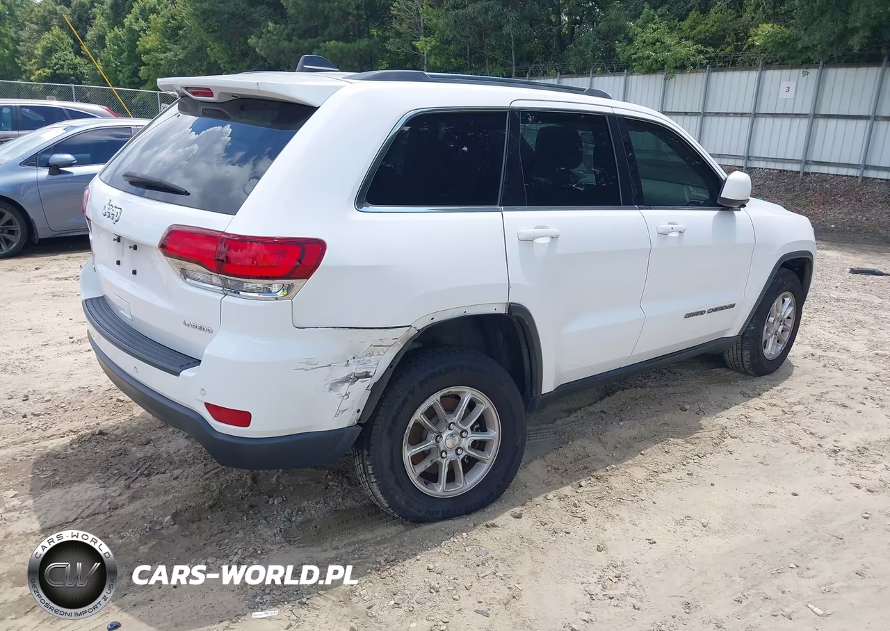 2020 Jeep Grand Cherokee Laredo E 4X4 VIN:1C4RJFAG3LC294113 - 4