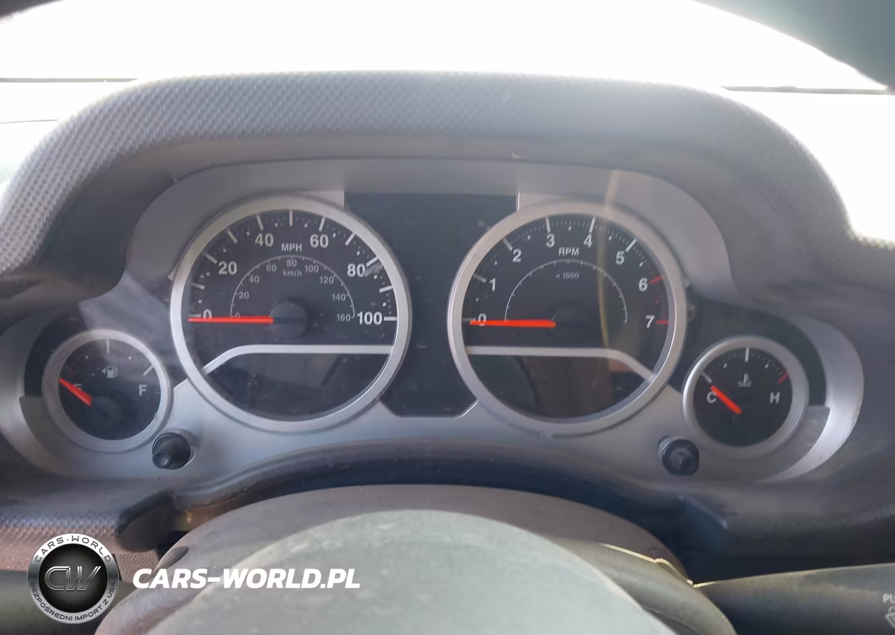 2007 Jeep Wrangler Rubicon VIN:1J4GA64127L199847 - 7