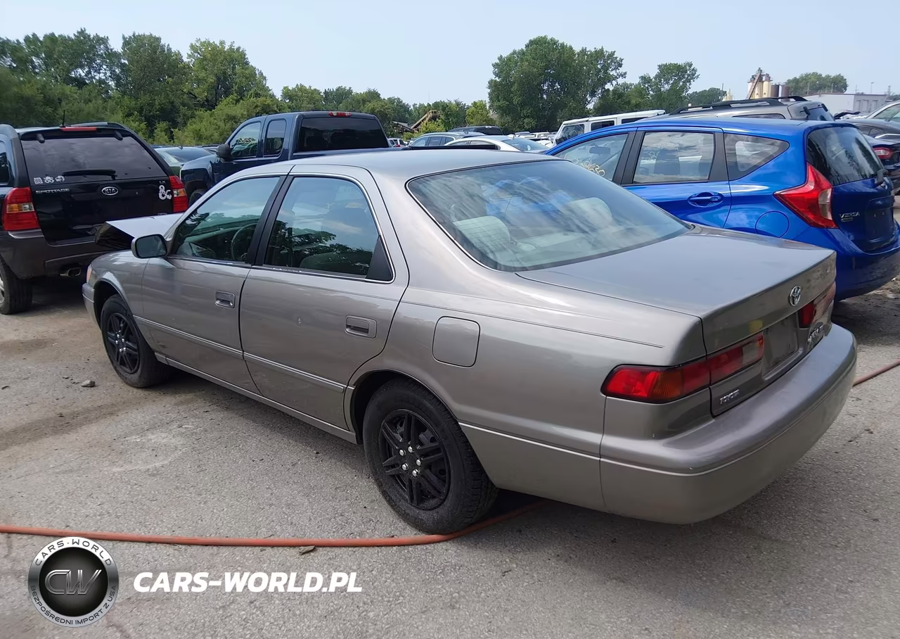 1998 Toyota Camry Le VIN:4T1BG22K0WU210092 - 3