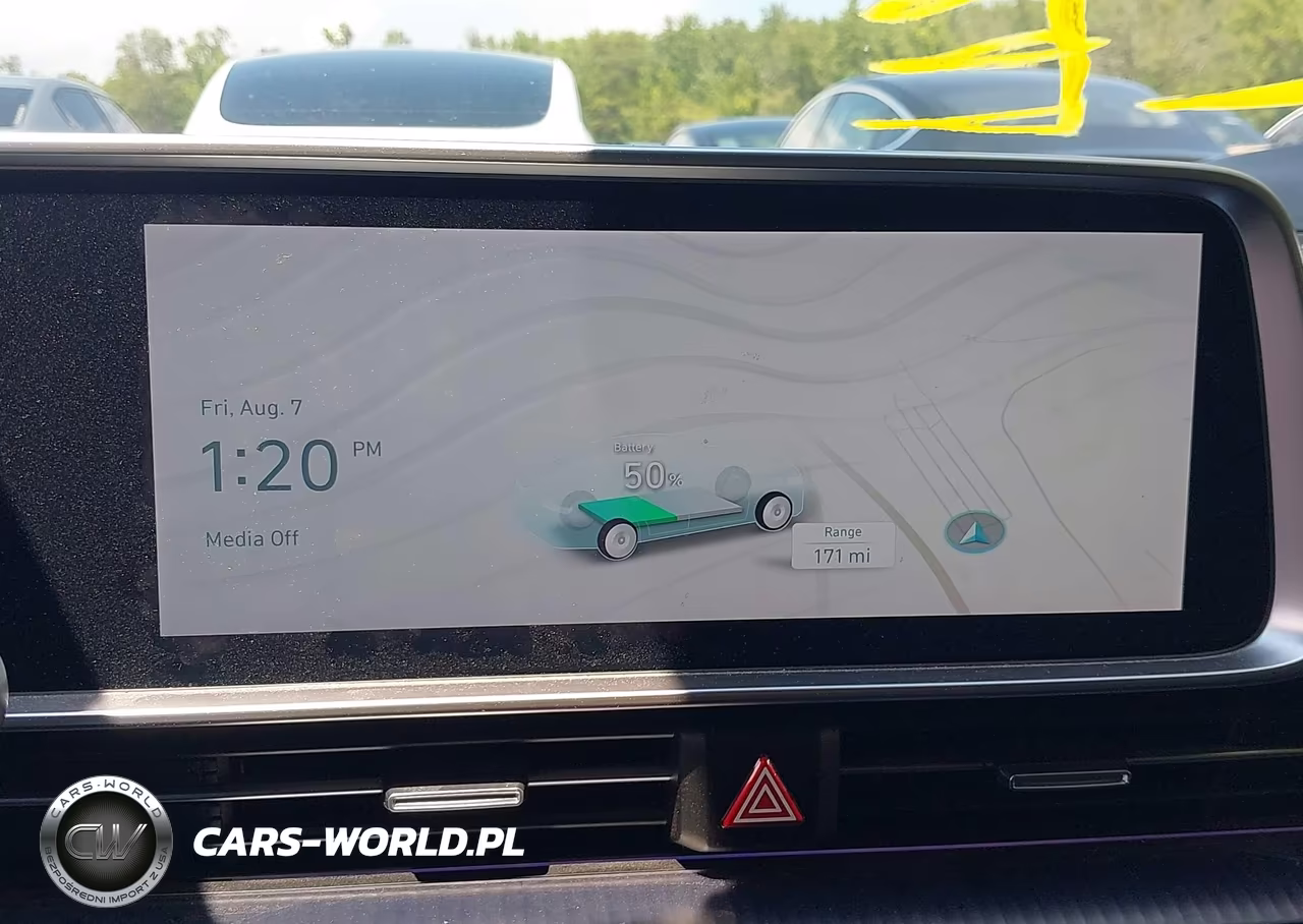 2023 Hyundai Ioniq 6 Limited VIN:KMHM54AA5PA040351 - 17