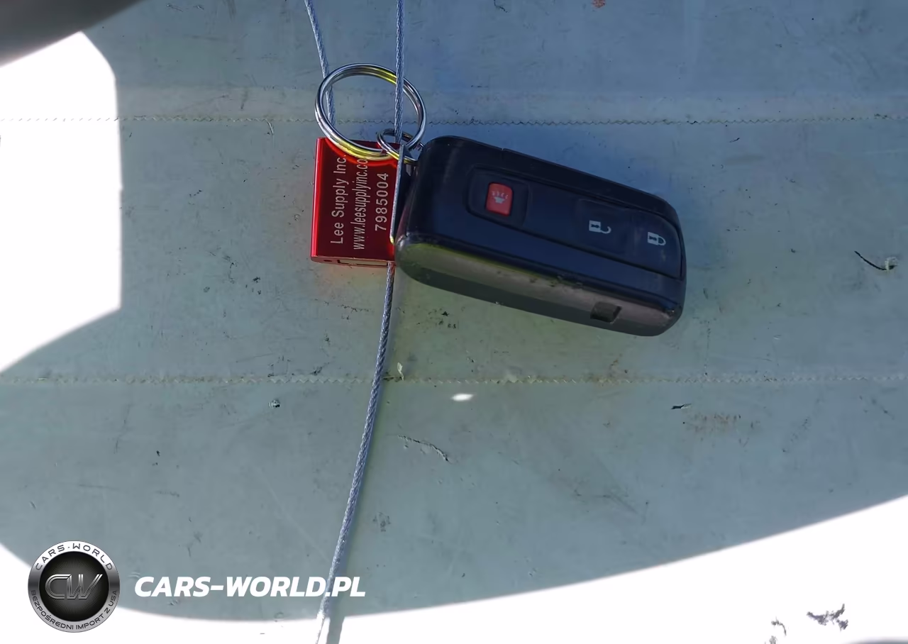 2008 Toyota Prius VIN:JTDKB20U083350076 - 11