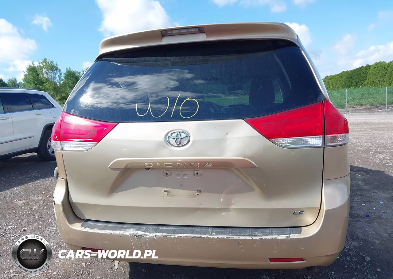 2013 Toyota Sienna Le V6 8 Passenger VIN:5TDKK3DC0DS334010 - 16