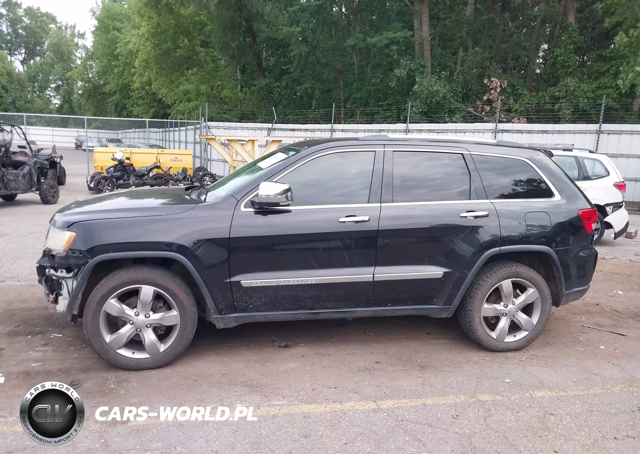 2013 Jeep Grand Cherokee Overland VIN:1C4RJFCGXDC646019 - 15