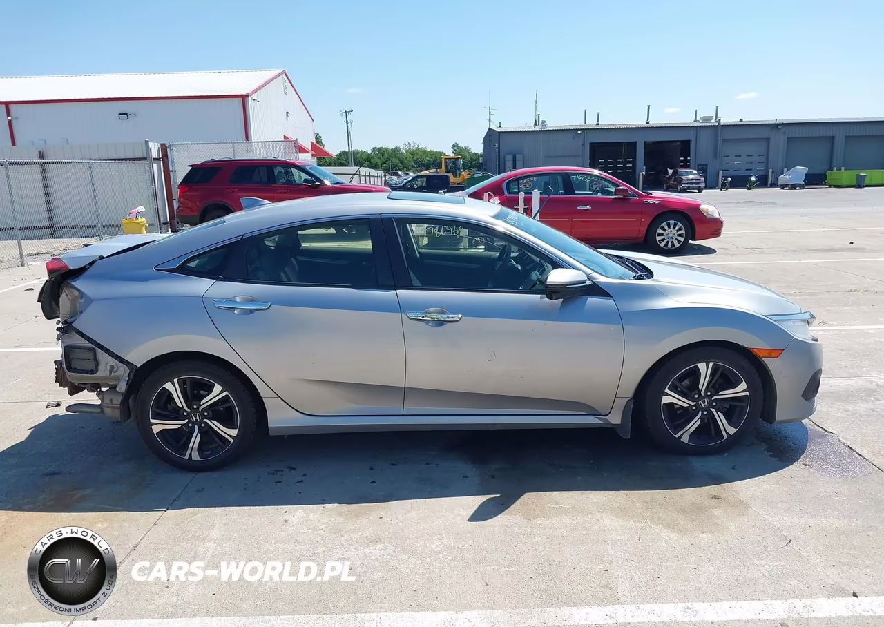2018 Honda Civic Touring VIN:JHMFC1F97JX002056 - 14