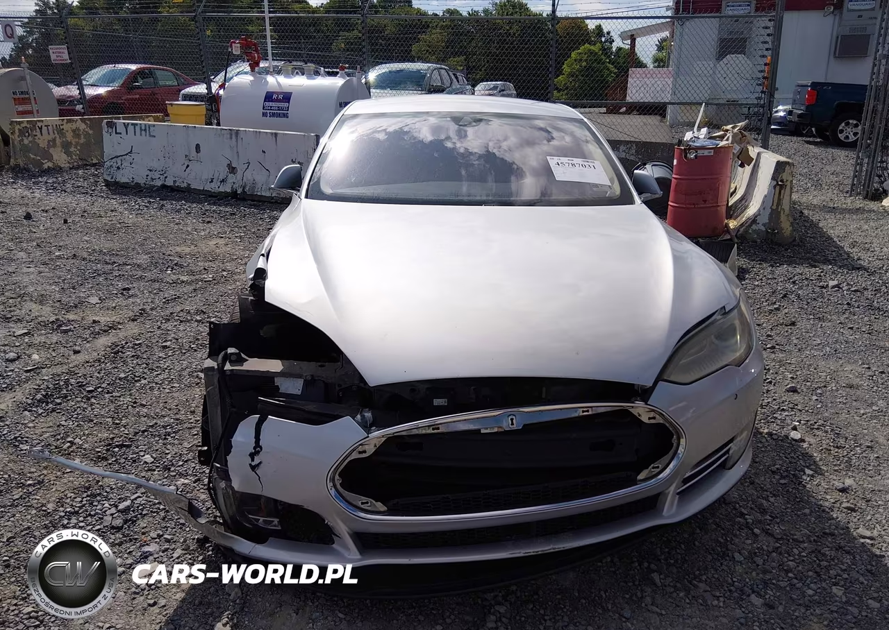 2015 Tesla Model S 60-70-85 VIN:5YJSA1S12FFP72589 - 12