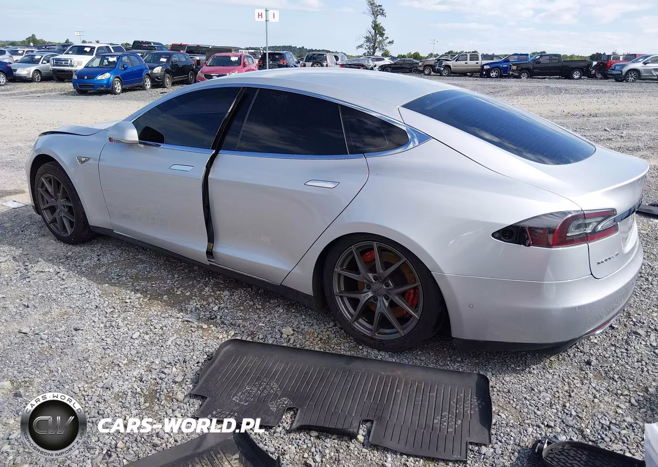 2015 Tesla Model S 60-70-85 VIN:5YJSA1S12FFP72589 - 3