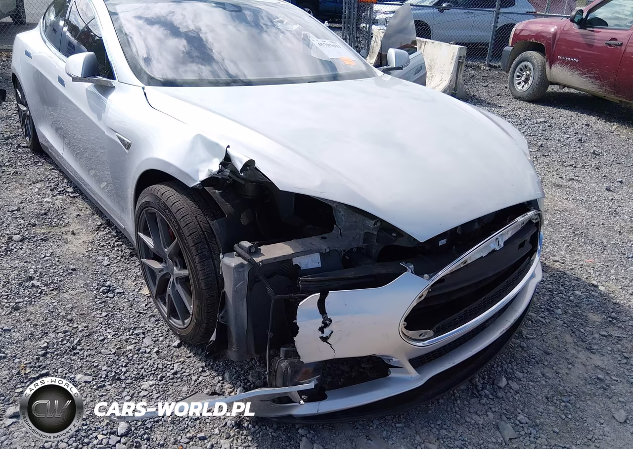 2015 Tesla Model S 60-70-85 VIN:5YJSA1S12FFP72589 - 6