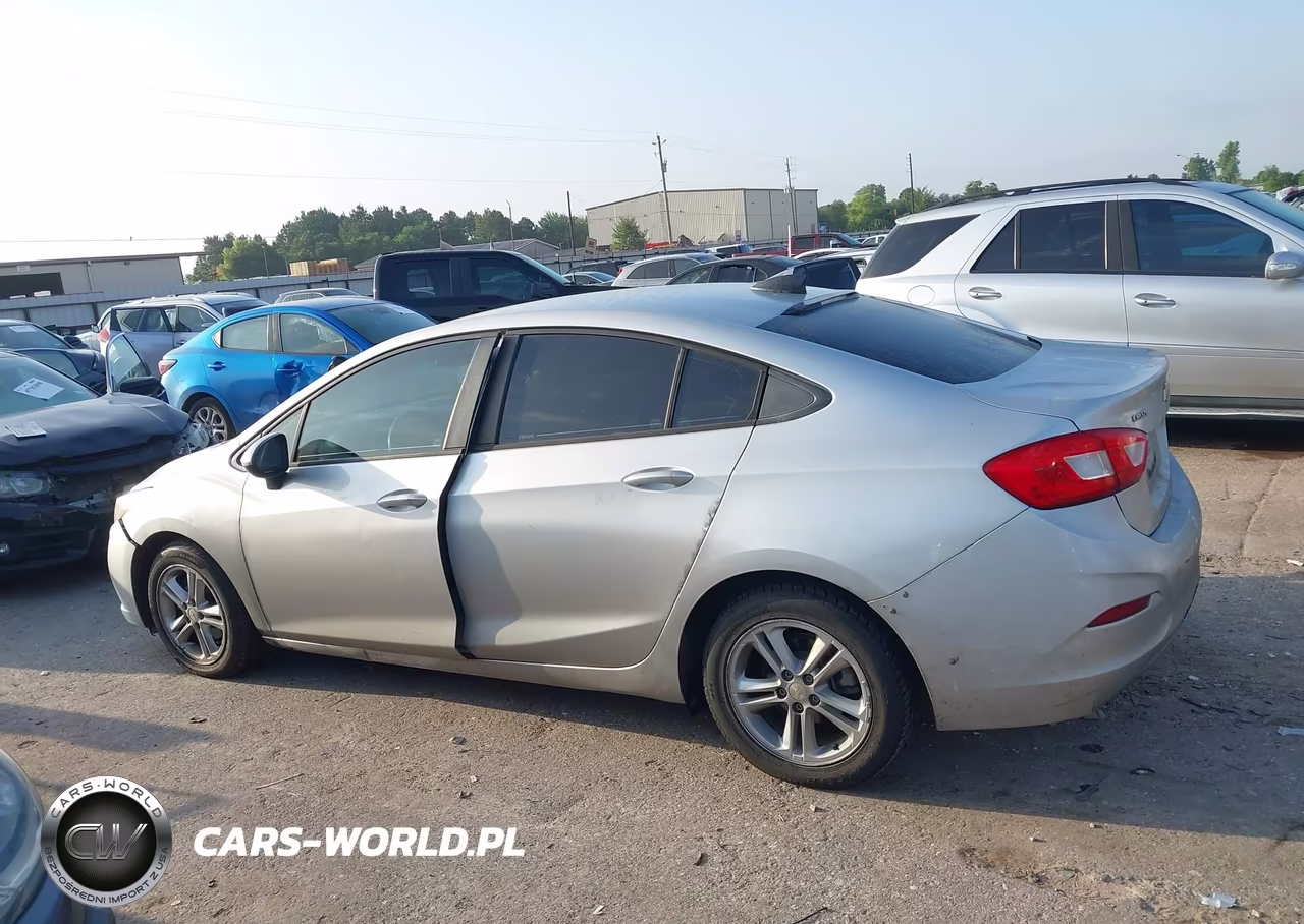 2016 Chevrolet Cruze Ls Auto VIN:1G1BC5SM0G7288187 - 14