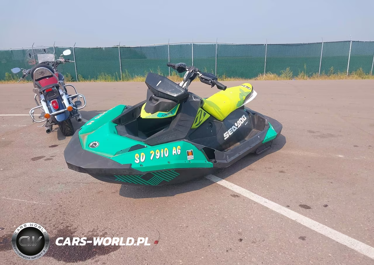 2021 Seadoo Spark VIN:YDV04916G021 - 2