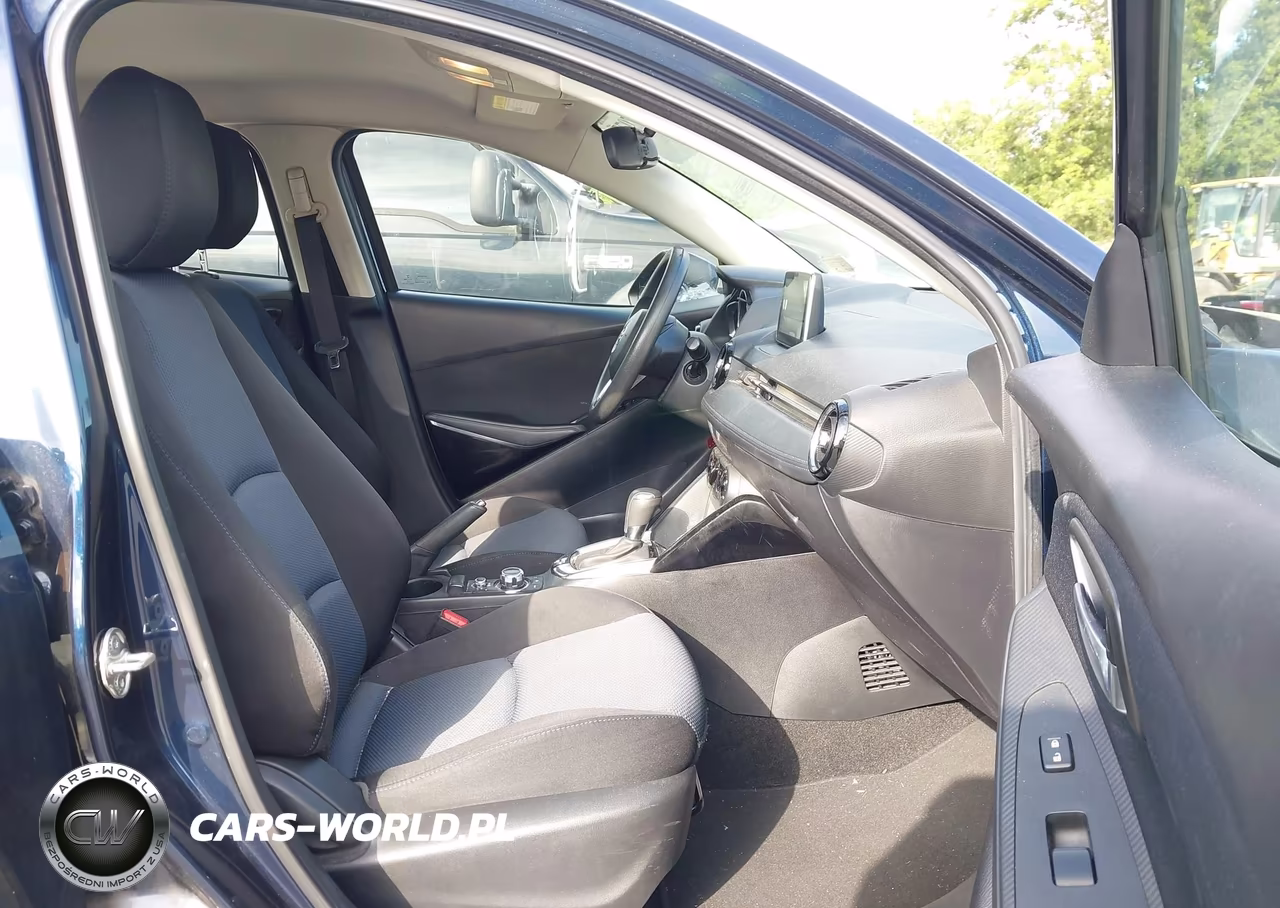 2017 Toyota Yaris Ia VIN:3MYDLBYV1HY192858 - 5