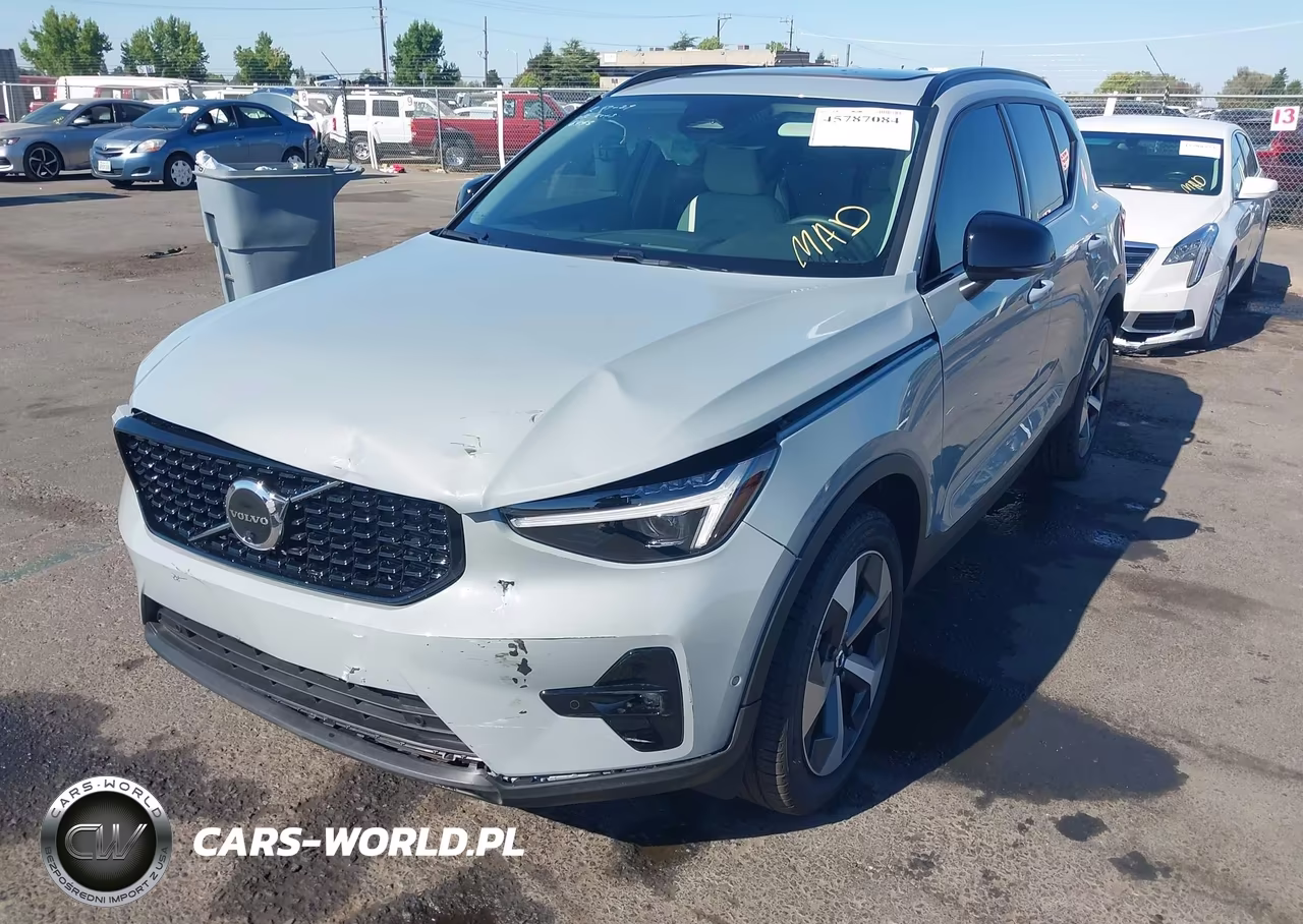 2026 Volvo Xc40 Plus, B5 Awd Gas (Mild Hybrid), Dark VIN:YV4L12UC7T2776643 - 2