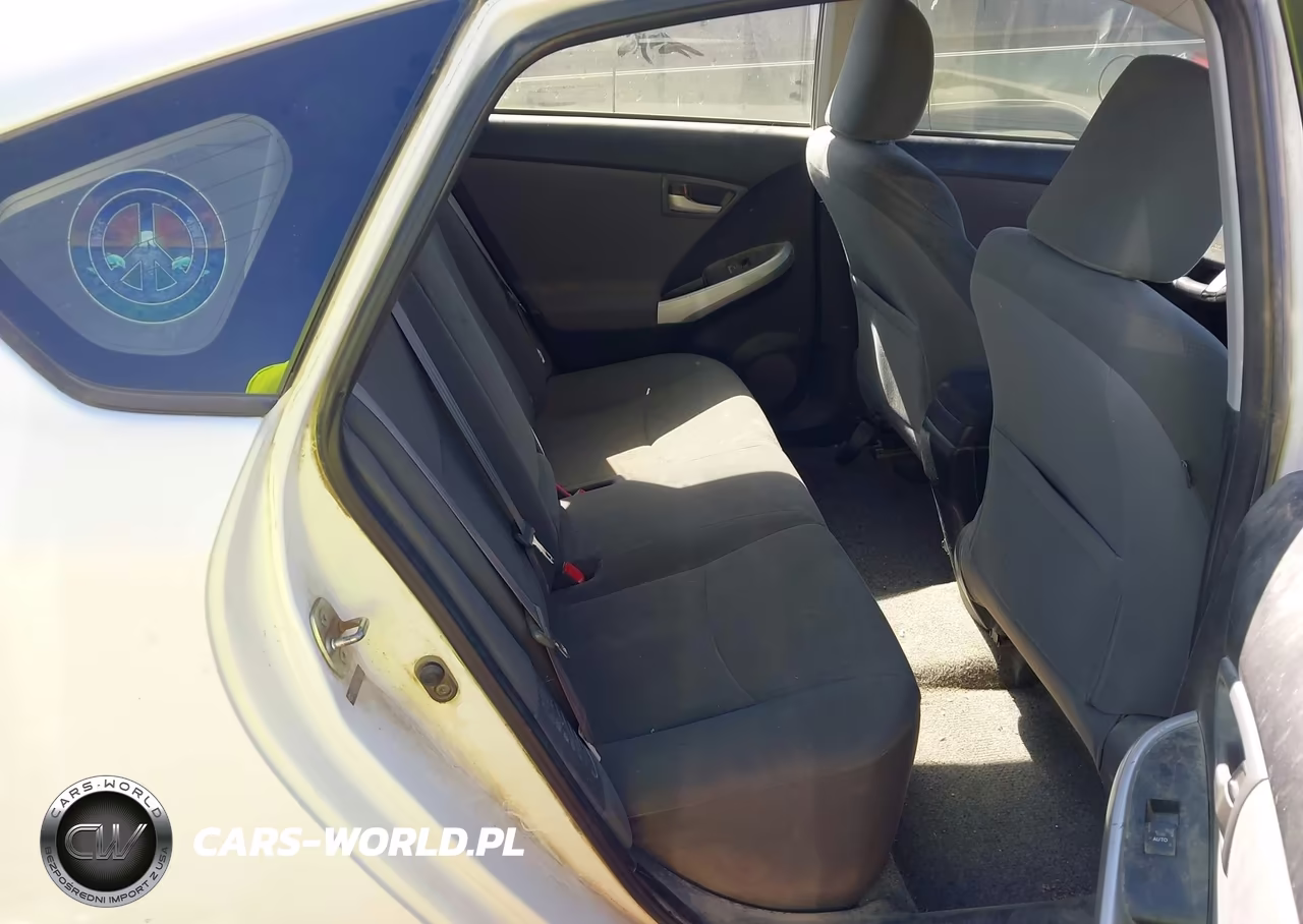 2012 Toyota Prius Two VIN:JTDKN3DU6C1565814 - 8