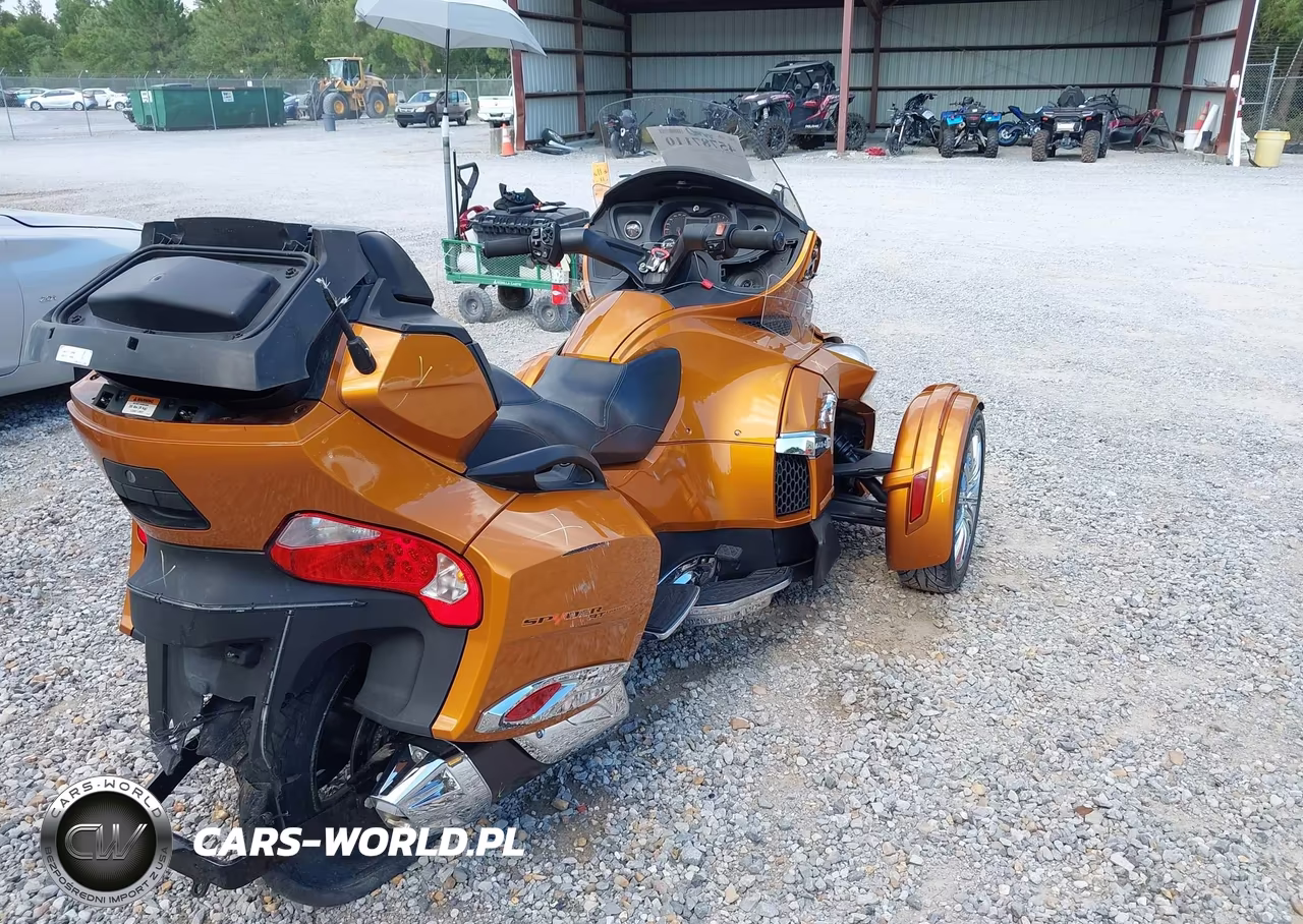 2014 Can-Am Spyder Roadster Rt-Rts-Rt Limited VIN:2BXNBDD14EV002039 - 4
