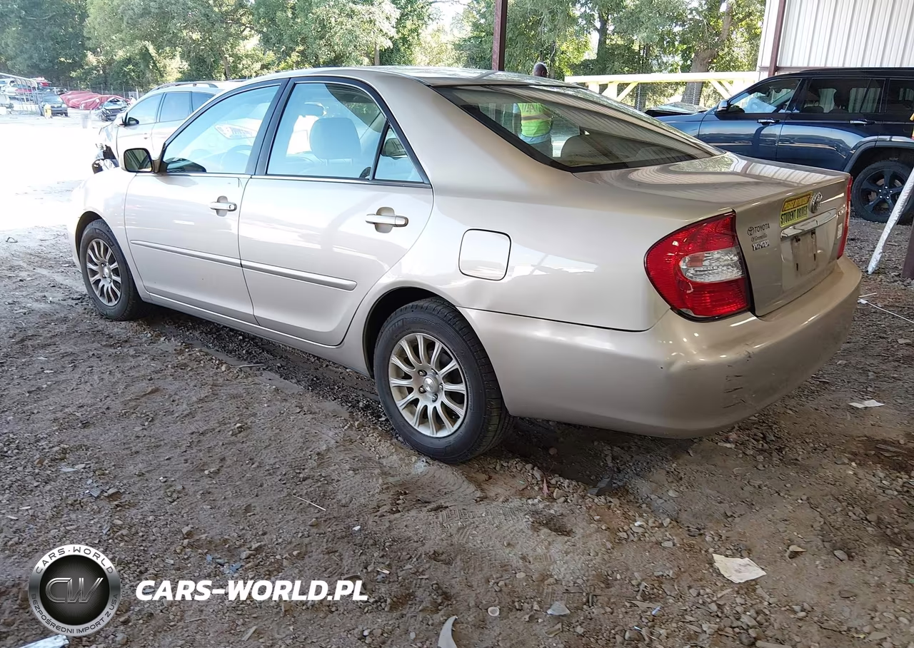 2004 Toyota Camry Le VIN:4T1BE32KX4U831414 - 3
