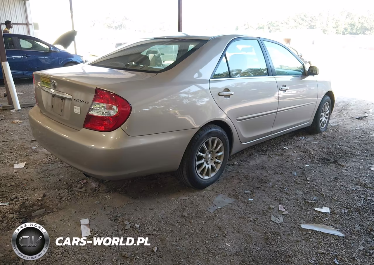 2004 Toyota Camry Le VIN:4T1BE32KX4U831414 - 4