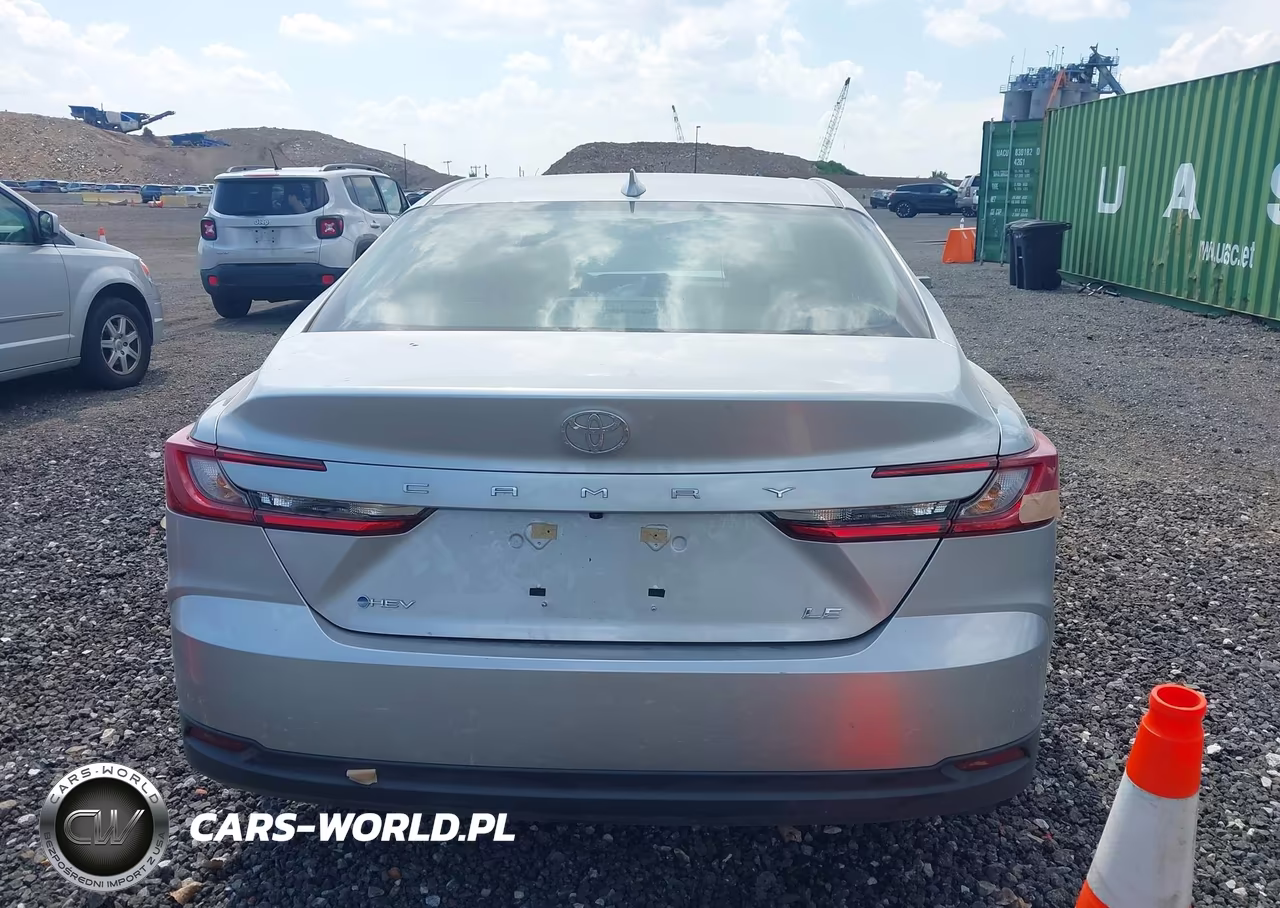 2026 Toyota Camry Le VIN:4T1DAACK7TU700009 - 16