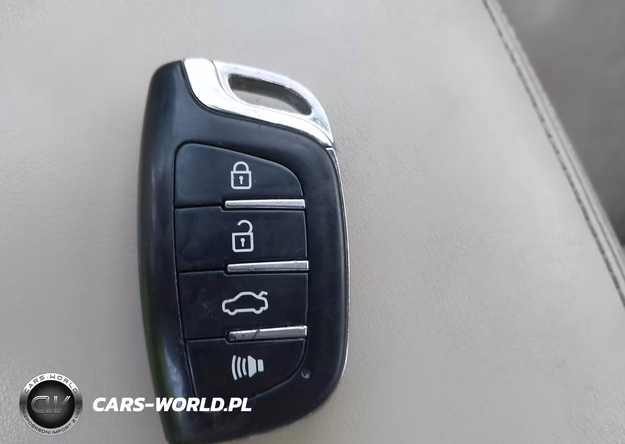2015 Infiniti Q50 Premium VIN:JN1BV7APXFM339089 - 11