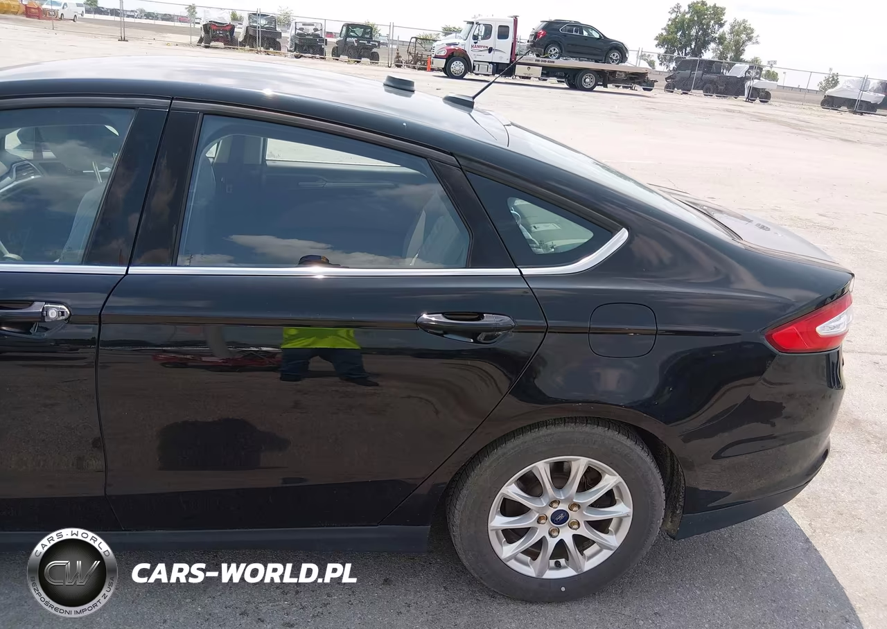 2016 Ford Fusion S VIN:3FA6P0G73GR199263 - 12