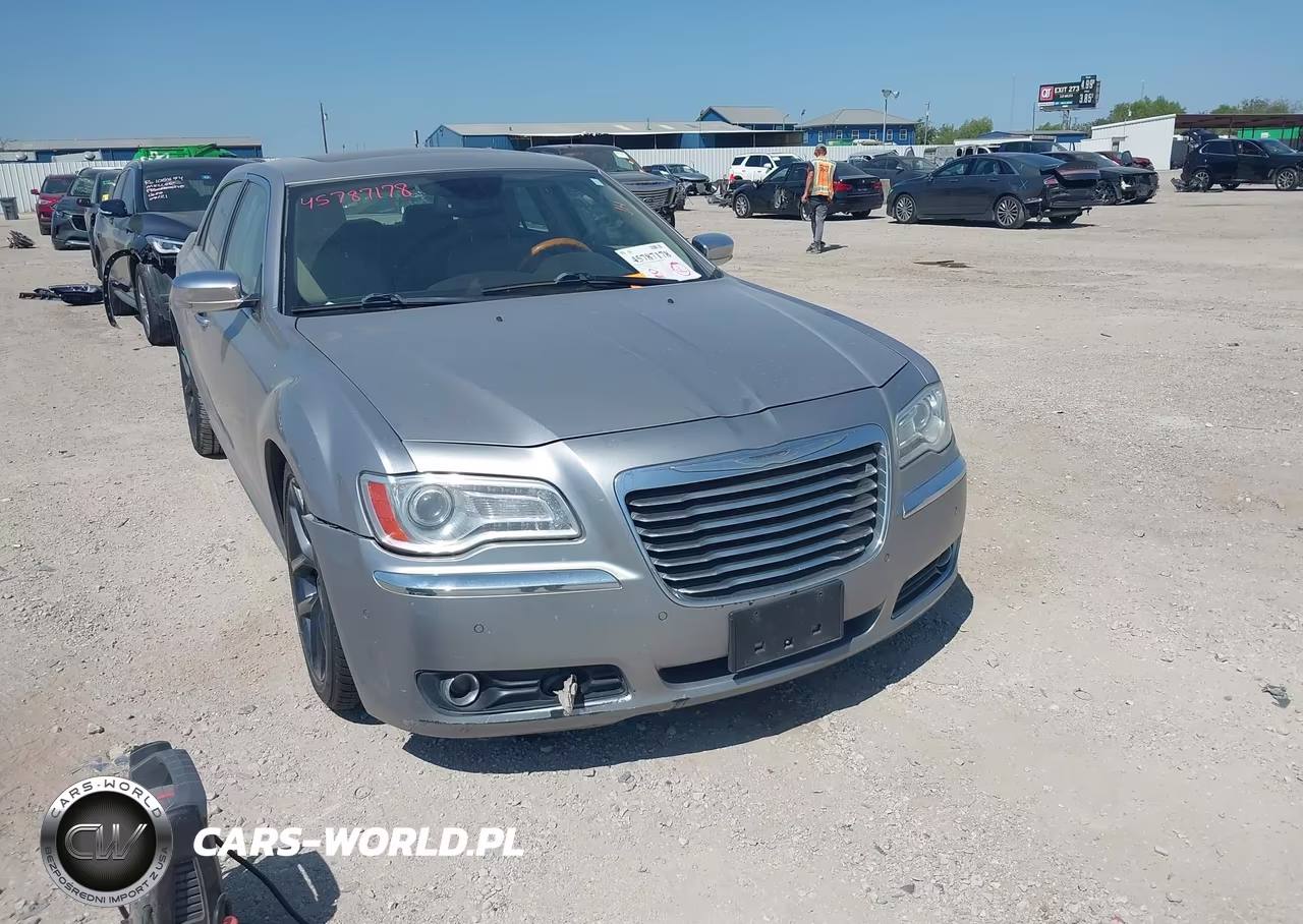 2013 Chrysler 300C VIN:2C3CCAET7DH632559 - 6