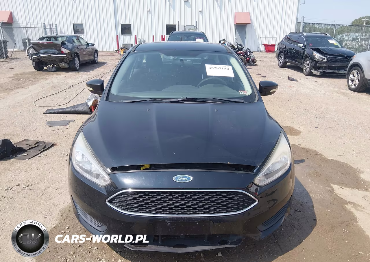 2016 Ford Focus Se VIN:1FADP3KE3GL211070 - 13