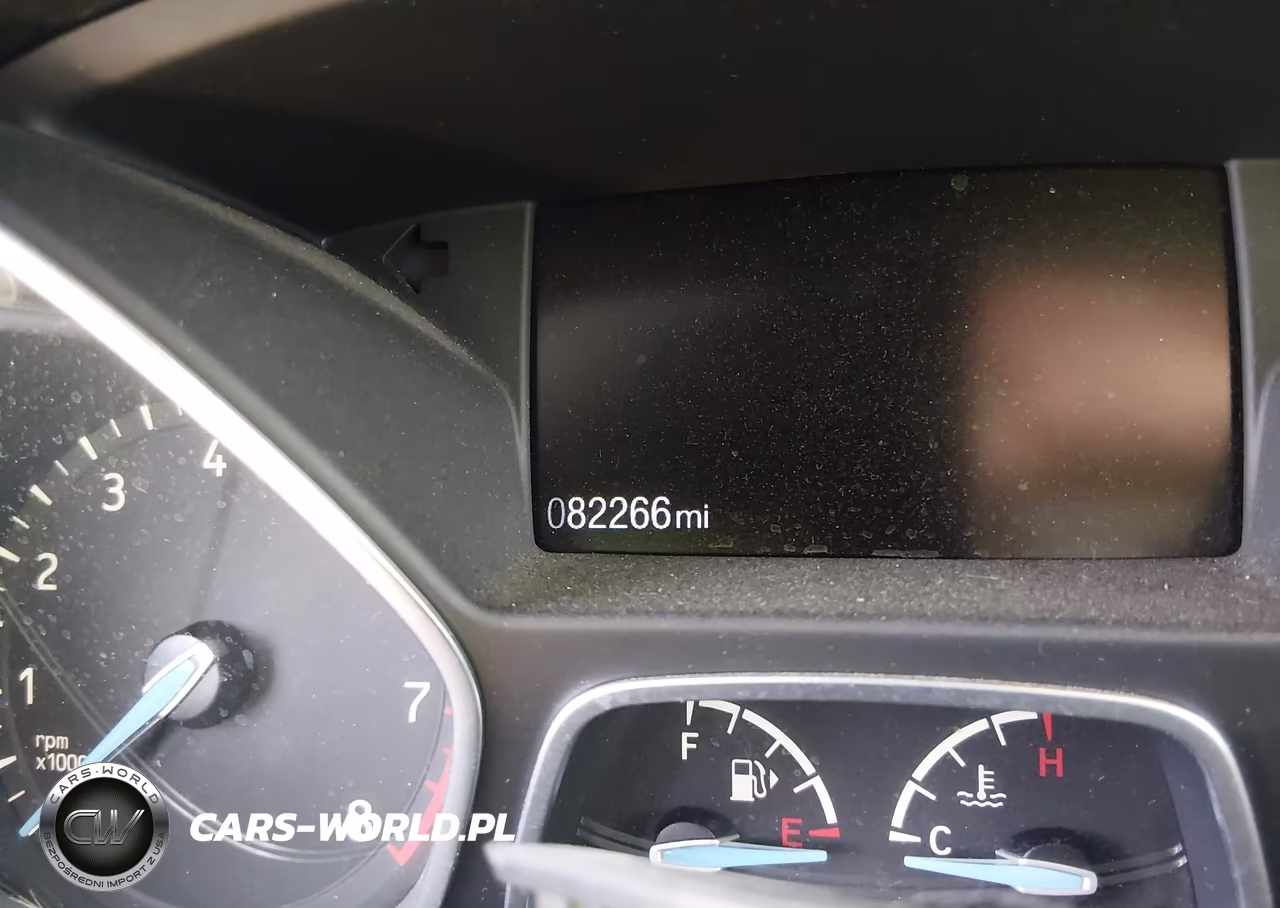2016 Ford Focus Se VIN:1FADP3KE3GL211070 - 16