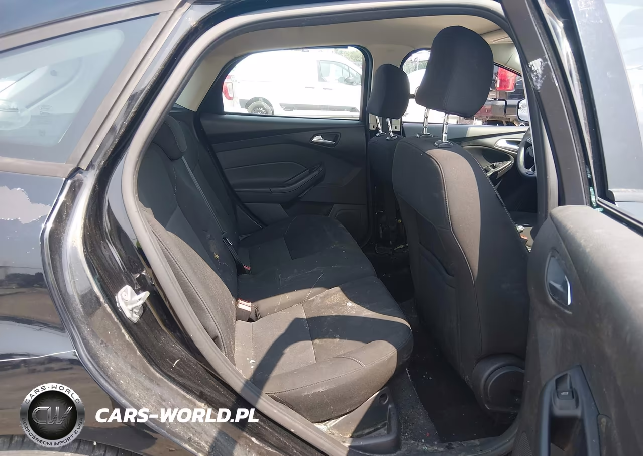 2016 Ford Focus Se VIN:1FADP3KE3GL211070 - 8