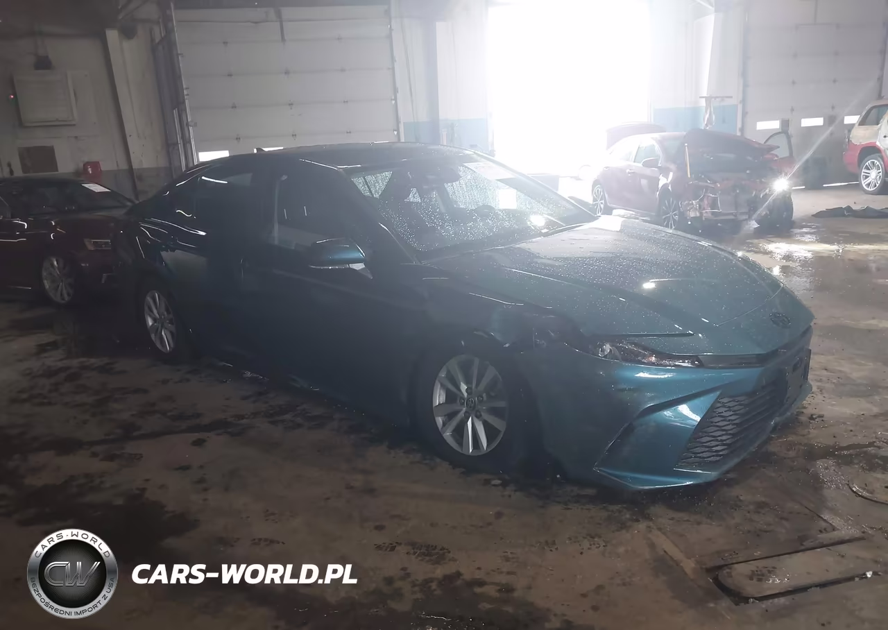 2026 Toyota Camry Le VIN:4T1DAACKXTU758101 - 1
