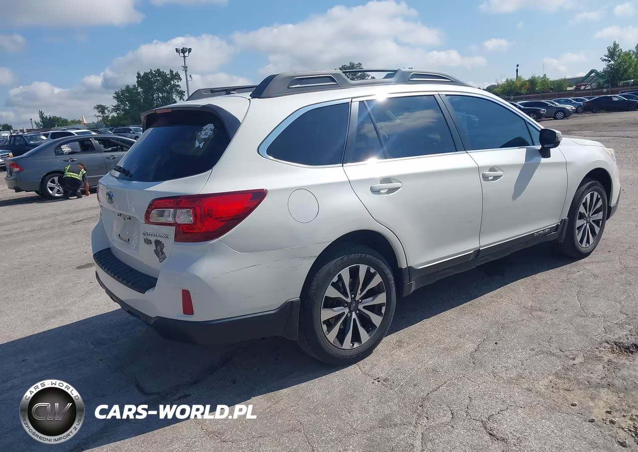 2015 Subaru Outback 2.5I Limited VIN:4S4BSBLC3F3281038 - 4