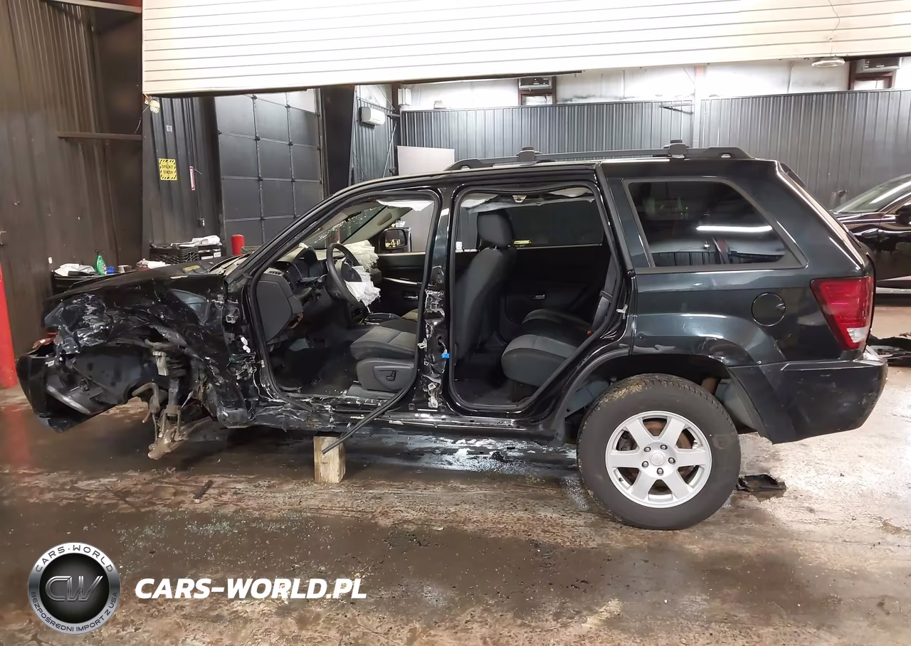 2009 Jeep Grand Cherokee Laredo VIN:1J8GR48KX9C522012 - 14