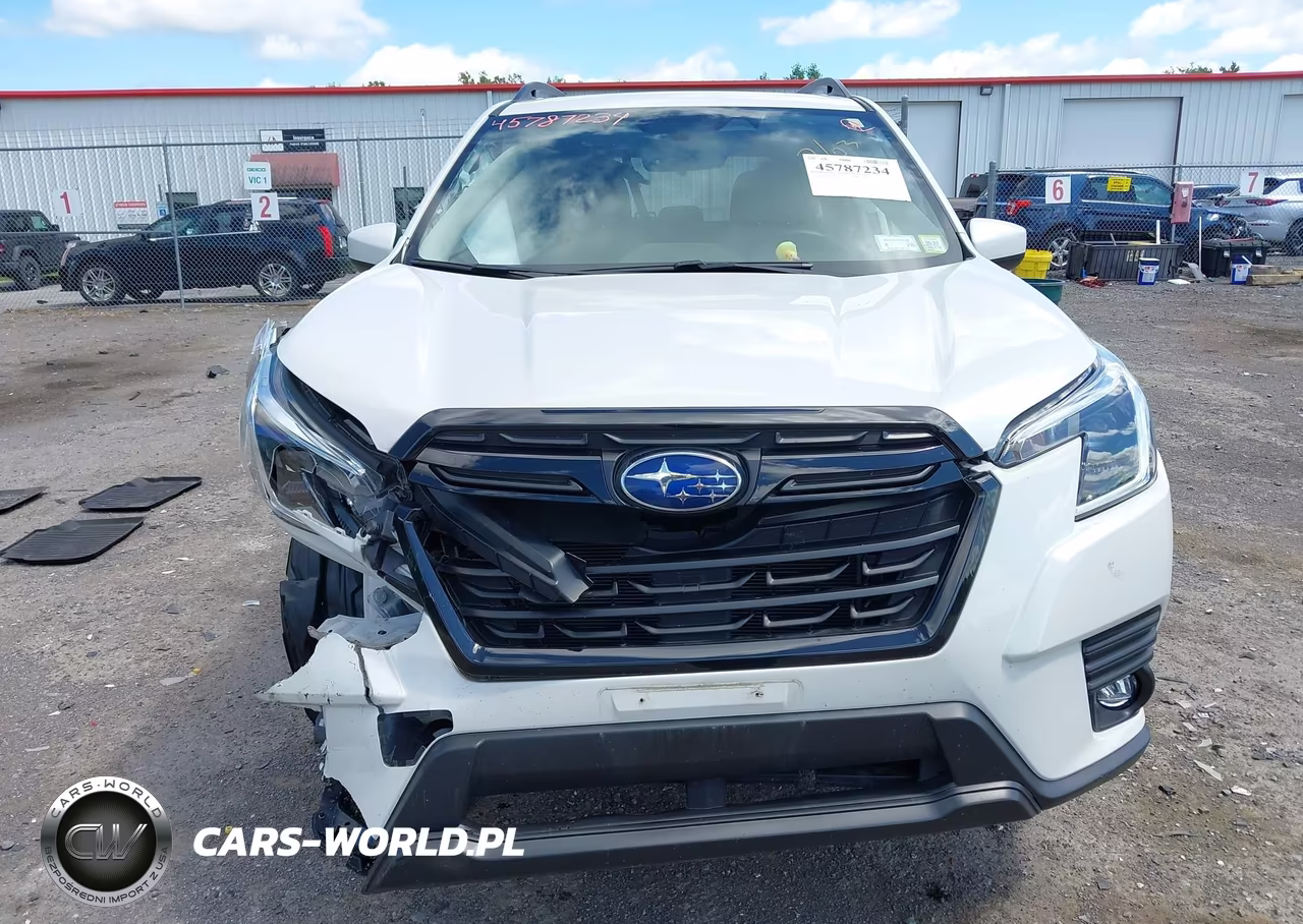 2024 Subaru Forester Premium VIN:JF2SKADCXRH481758 - 12