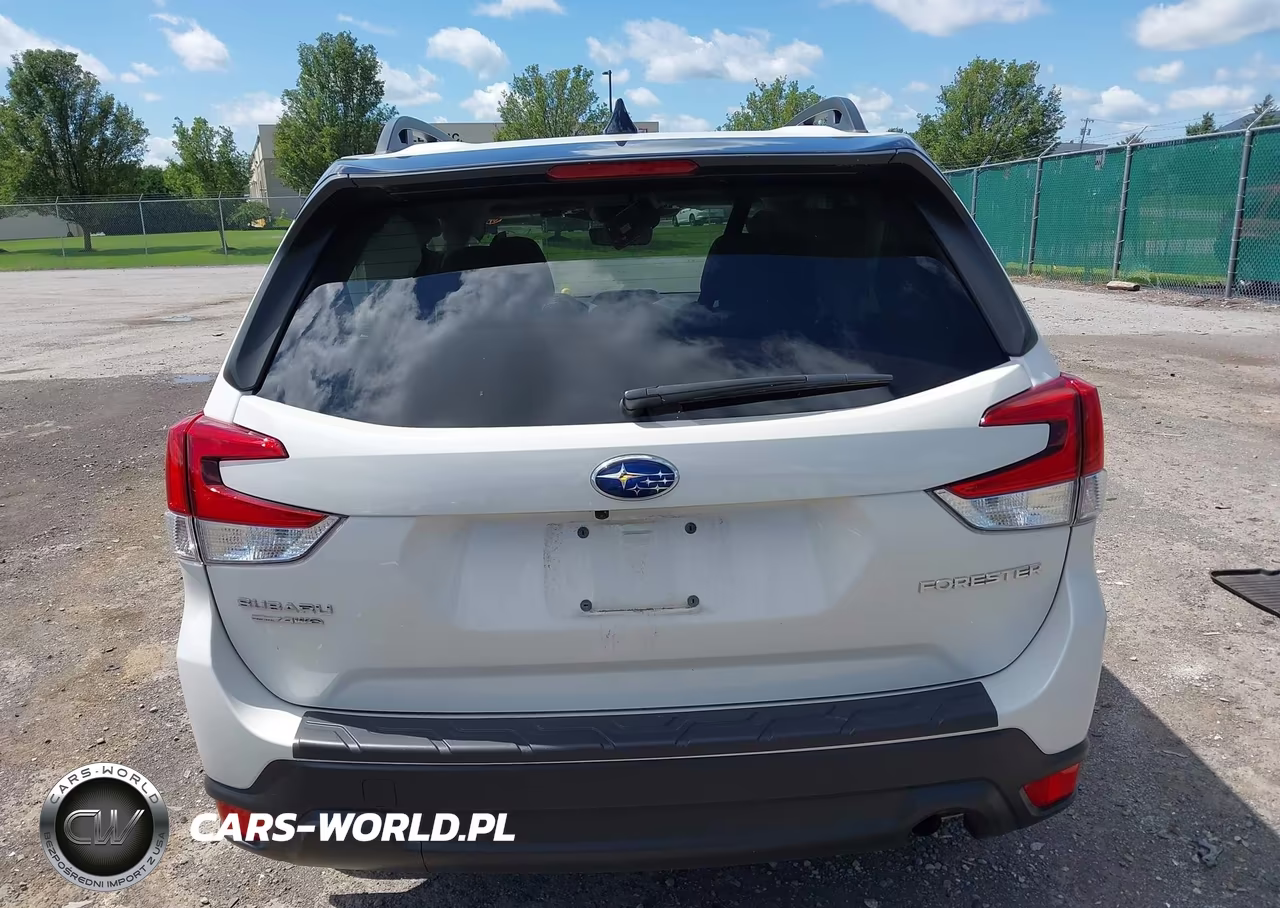 2024 Subaru Forester Premium VIN:JF2SKADCXRH481758 - 16
