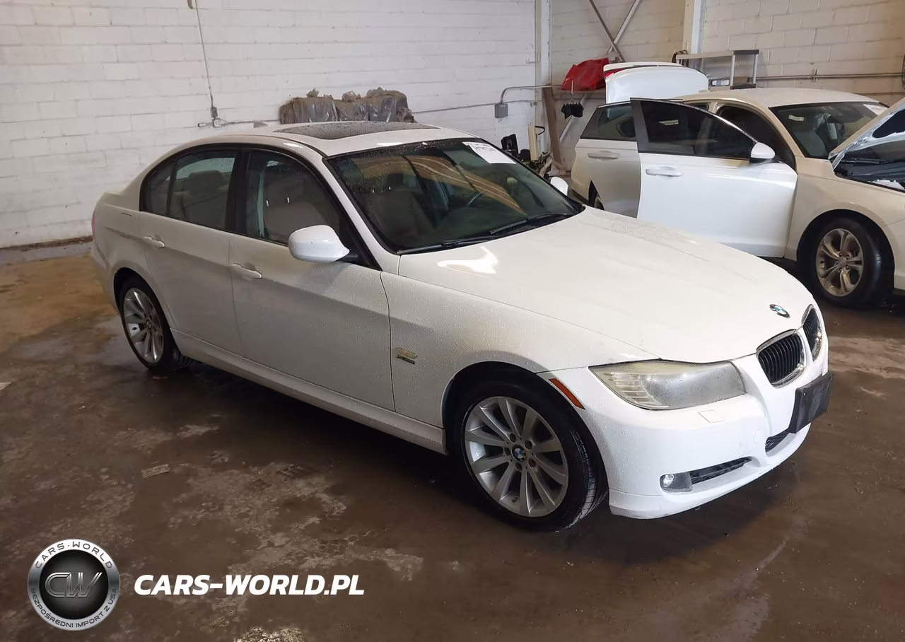 2011 BMW 328I xDrive – zdjęcie 1 z 16