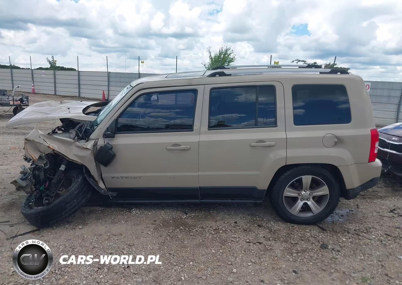 2016 Jeep Patriot High Altitude Edition VIN:1C4NJRFB2GD786449 - 14