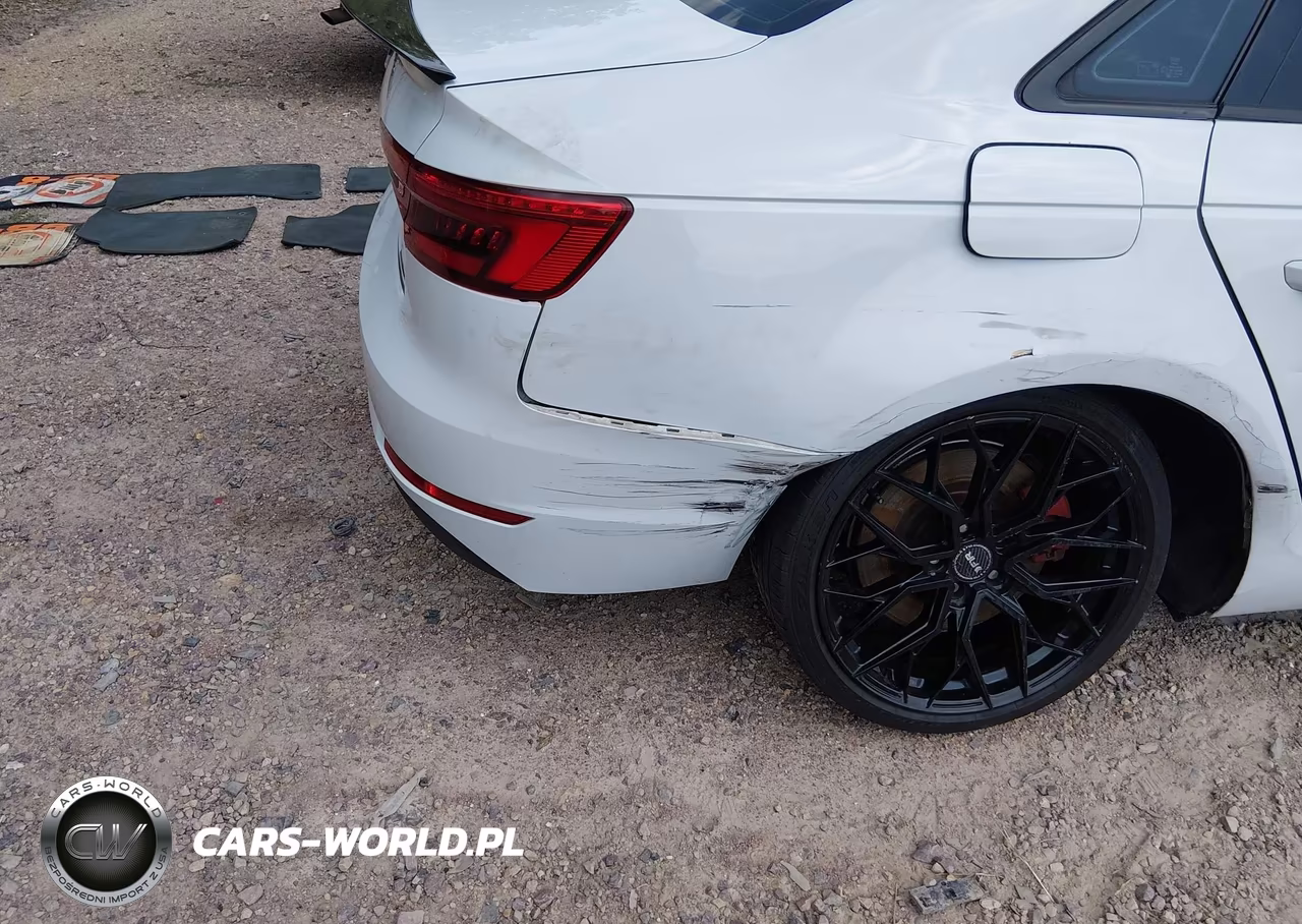 2017 Audi A4 2.0T Premium VIN:WAUGNAF40HN056502 - 6