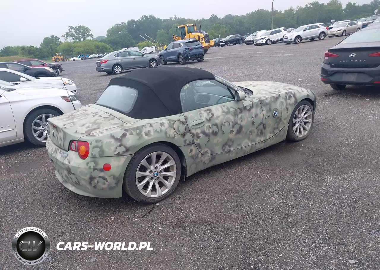 2003 BMW Z4 3.0I VIN:4USBT53483LU02082 - 4