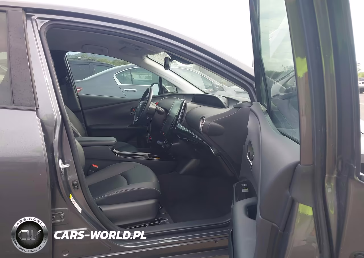 2020 Toyota Prius Prime Limited VIN:JTDKARFP9L3127993 - 5