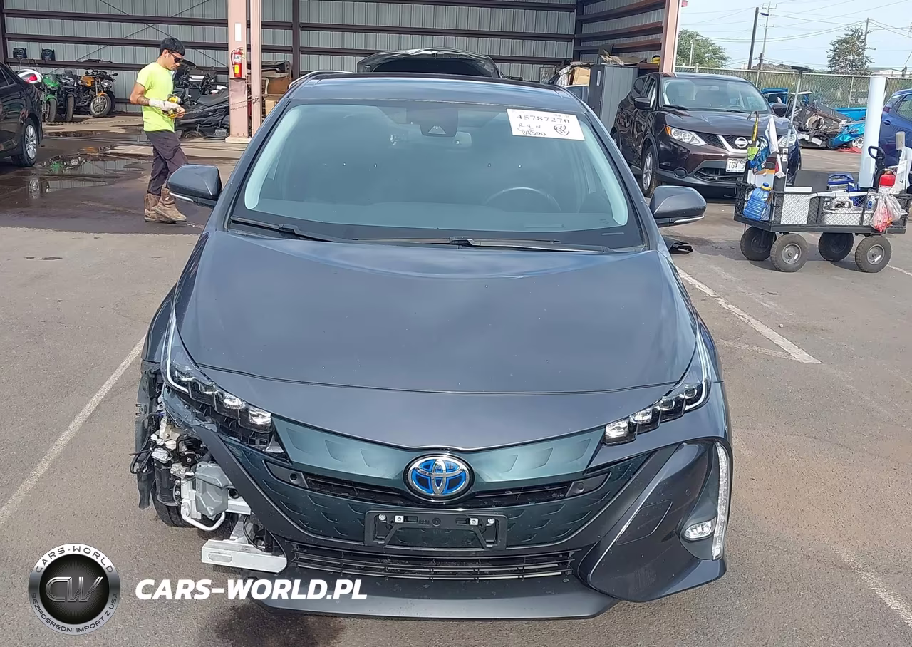 2020 Toyota Prius Prime Limited VIN:JTDKARFP9L3127993 - 6