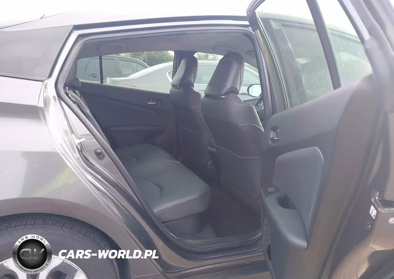 2020 Toyota Prius Prime Limited VIN:JTDKARFP9L3127993 - 8