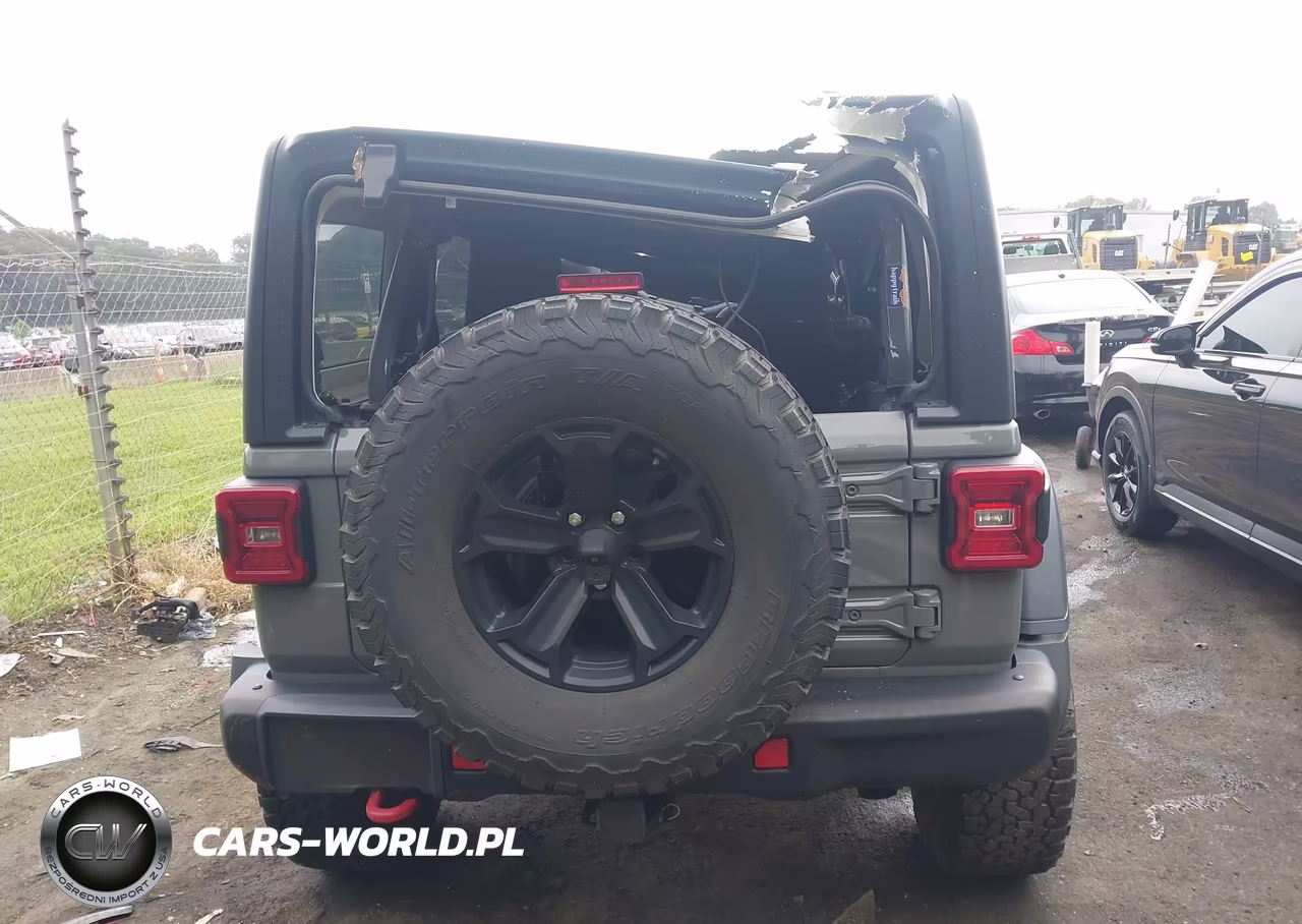 2018 Jeep Wrangler Unlimited Rubicon 4X4 VIN:1C4HJXFN1JW193351 - 15
