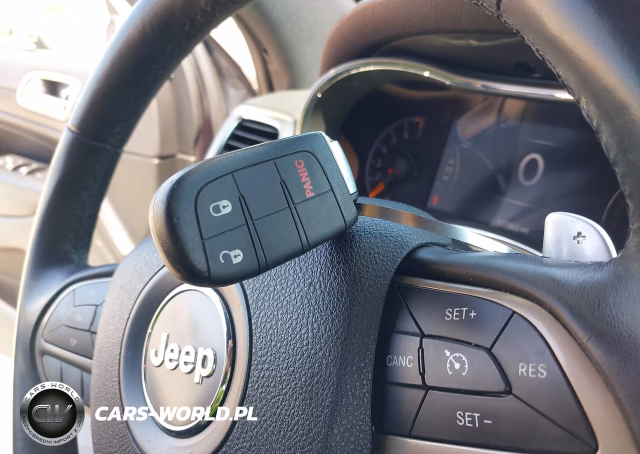 2015 Jeep Grand Cherokee Laredo VIN:1C4RJFAG7FC627238 - 11
