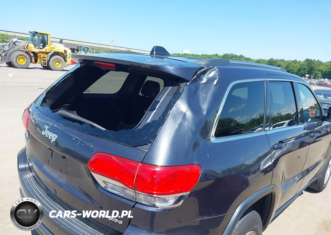2015 Jeep Grand Cherokee Laredo VIN:1C4RJFAG7FC627238 - 6
