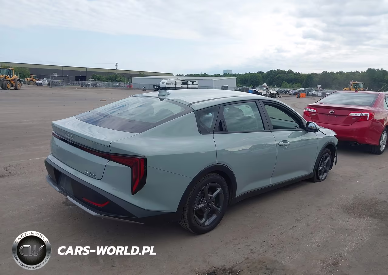 2025 Kia K4 Lxs VIN:3KPFT4DE0SE012285 - 4
