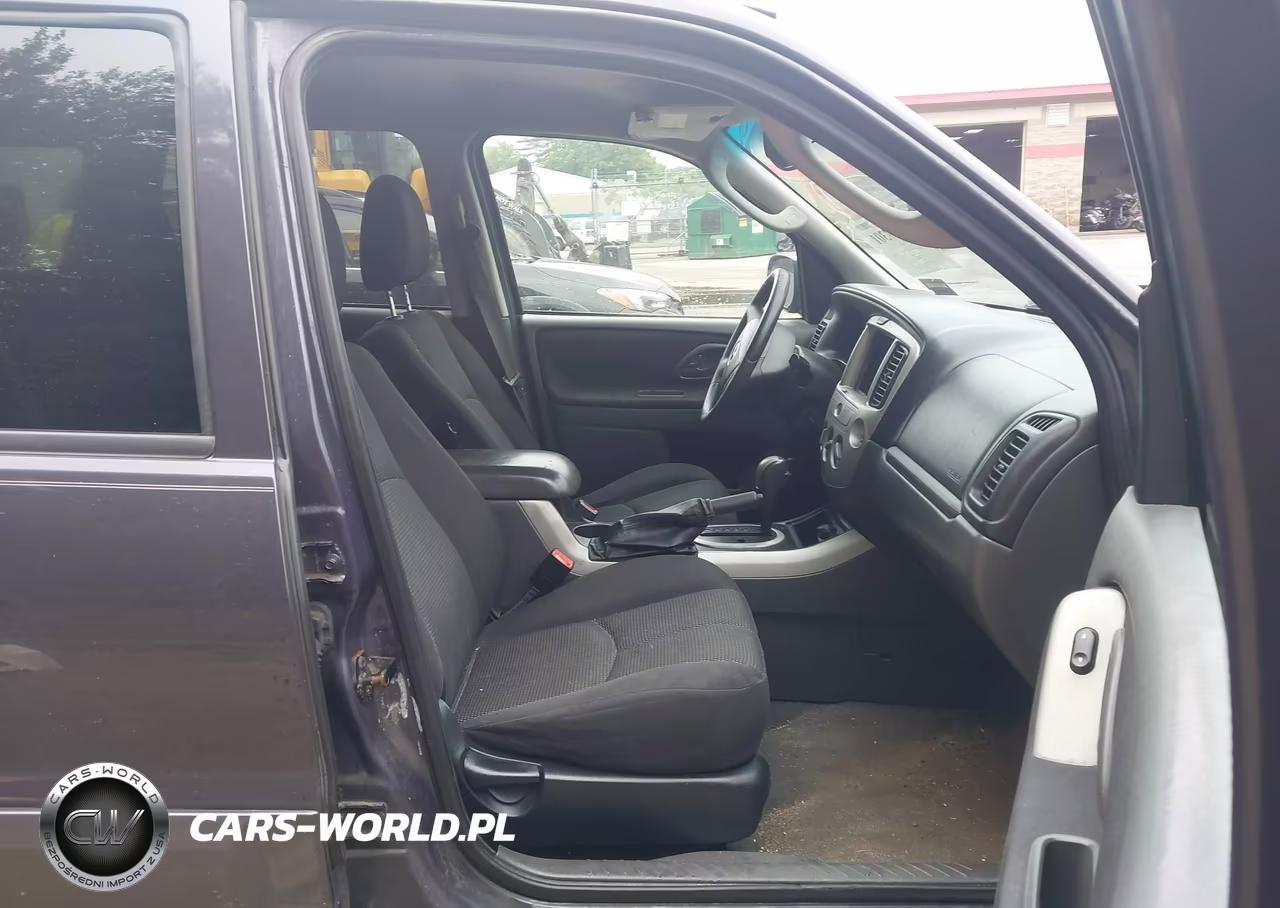 2005 Mazda Tribute S VIN:4F2CZ94135KM37142 - 5