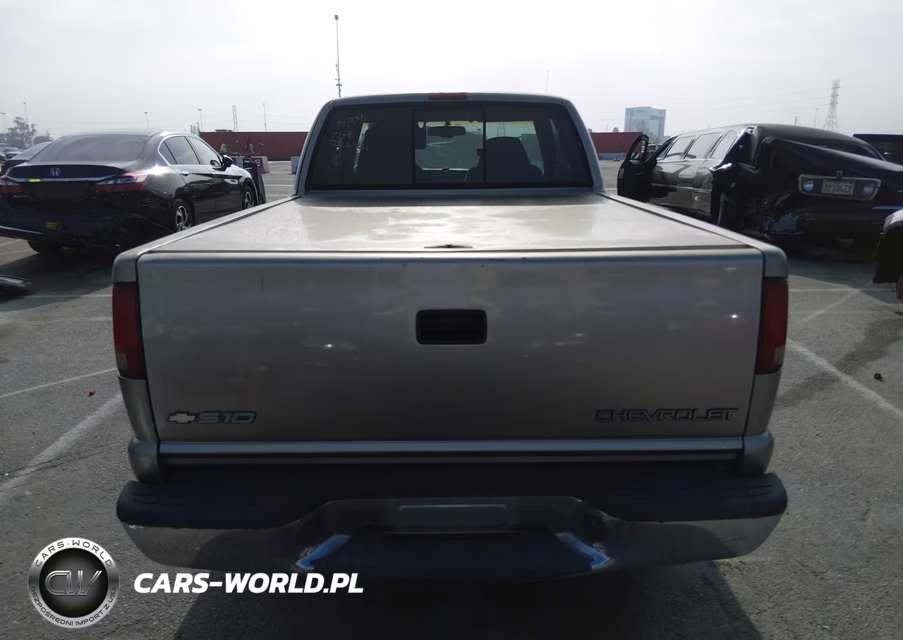 1998 Chevrolet S-10 Ls VIN:1GCCS19X6W8252701 - 16